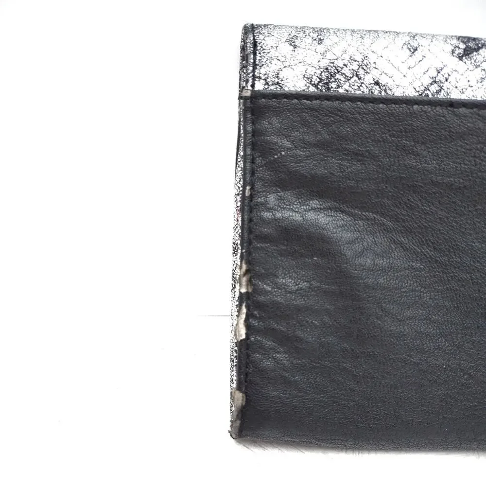 KENNETH COLE Faux Snakeskin Clutch Retro Envelope Purse Handbag Y2K Metallic